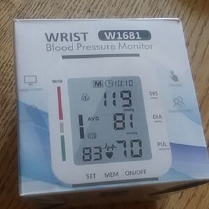 Wrist Blood Pressure Monitor - White With Gray , Without Batteries